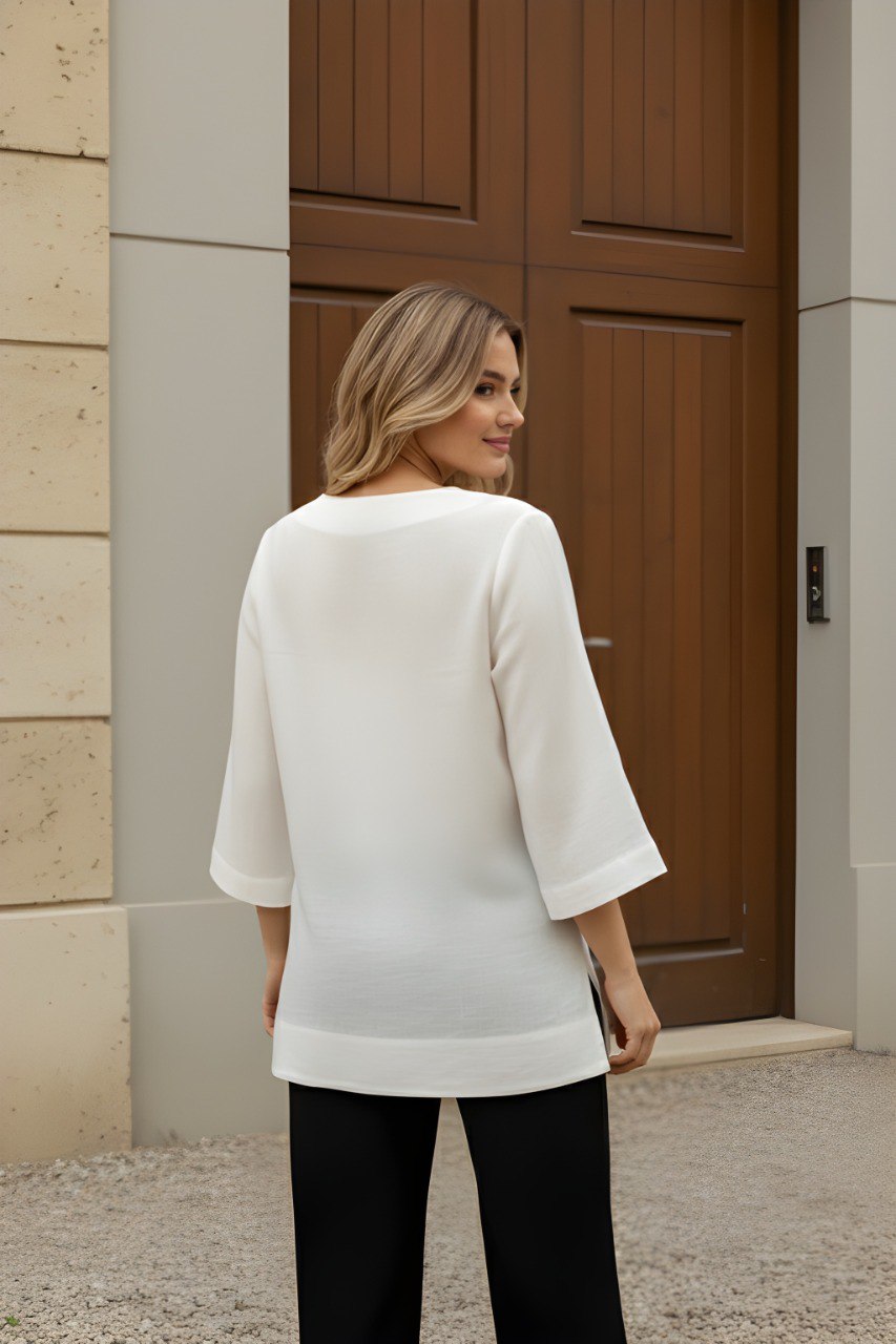 Women’s Solid White V-Slit Neck Tunic Top